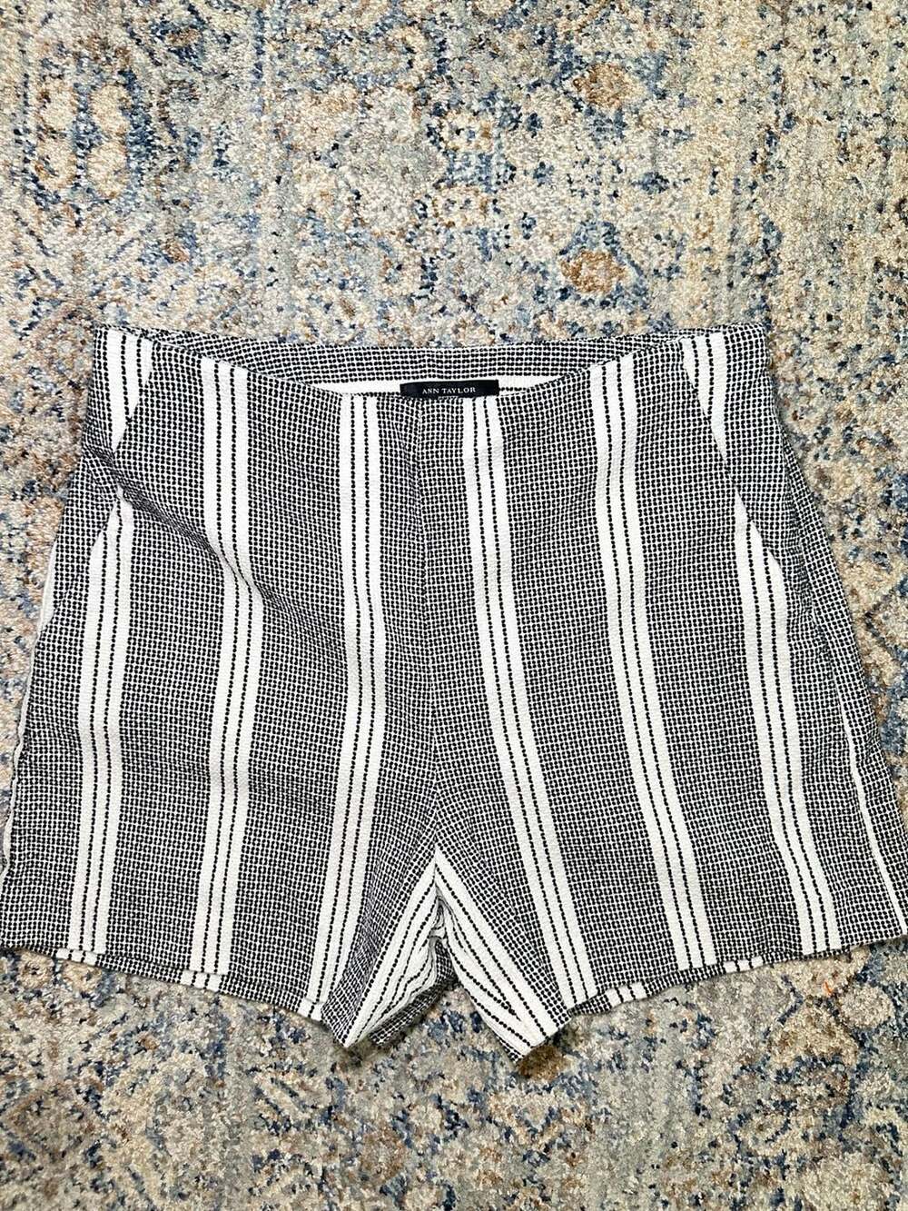 Ann Taylor Petite Black and White Striped Textured Shorts Size 4P